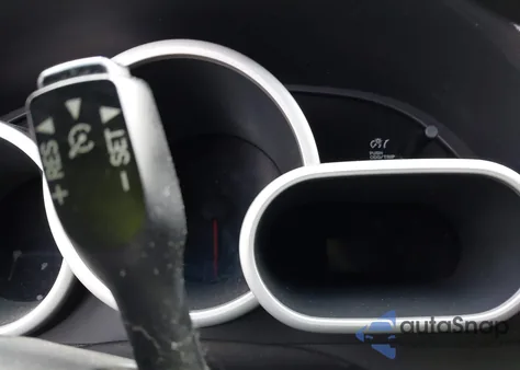 2009 Toyota Matrix z USA, uszkodzony, nr VIN 2T1KU40E79C140131